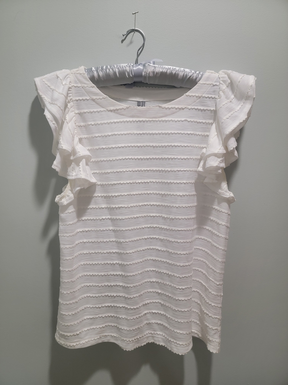 Anthropologie White Scalloped Stripe Blouse With Flutter Sleeves